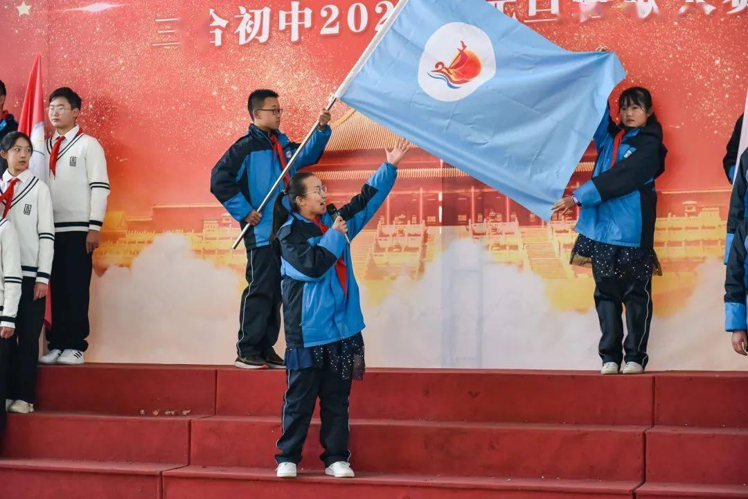我扇了老公两巴掌，他跟我说离婚！游戏画面